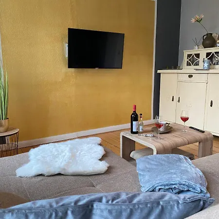 Altbautraum In Historischem Altbau Aus 1860 Apartment Emden